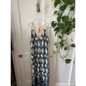 Magic Women’s size Medium maxi dress